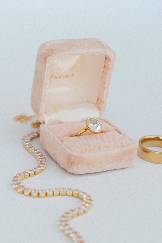 Heirloom jewelry box