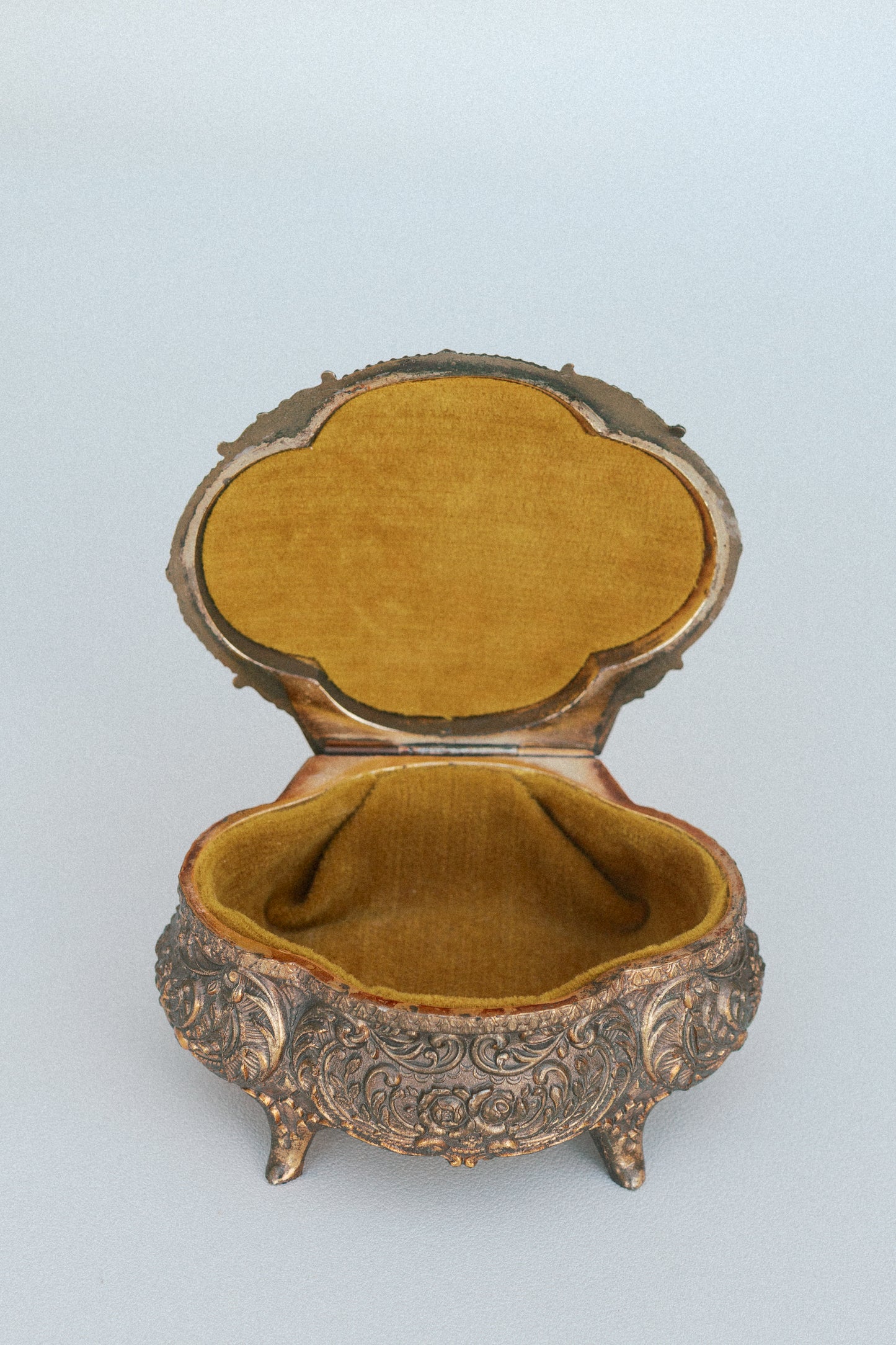 Heirloom jewelry box