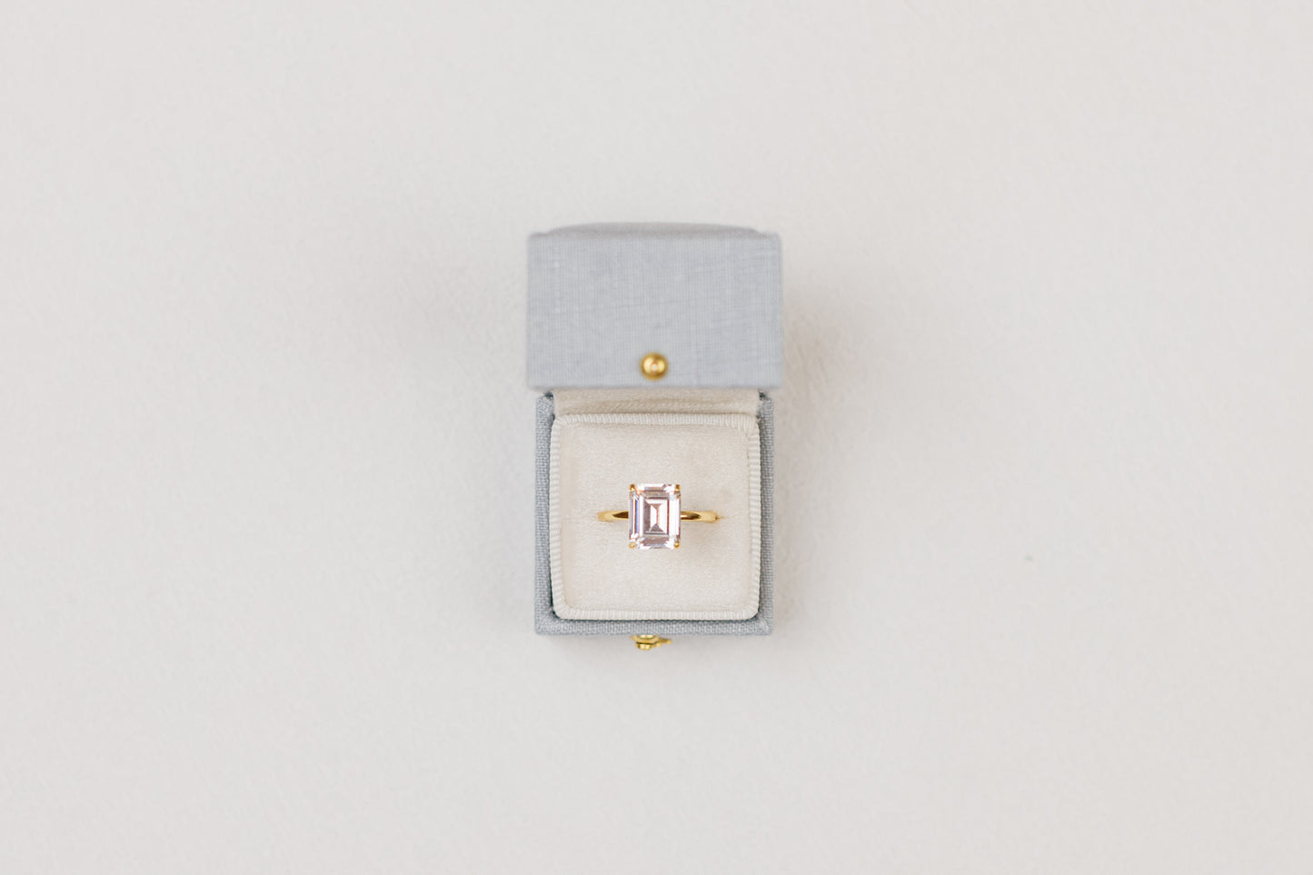 Hydrangea Georgian Square Ring Box