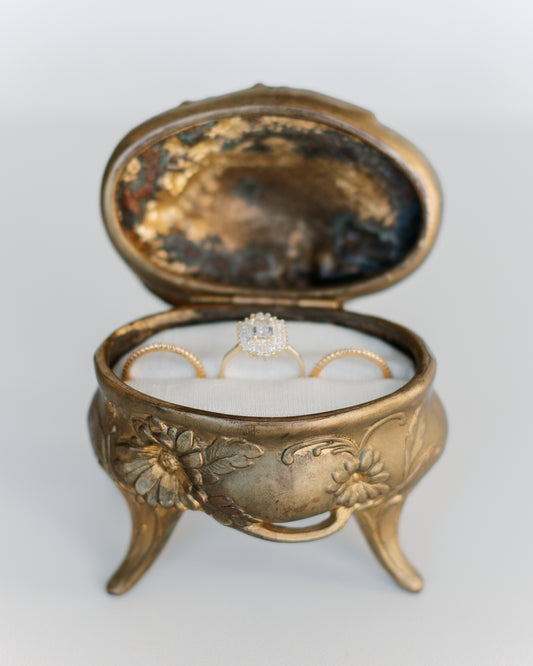 Vintage Jewelry Holder