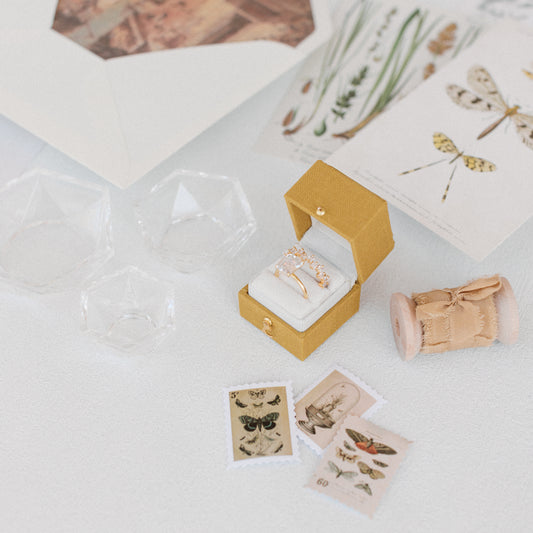 Flat Lay Styling Kit for Photographers, Vintage Stamps, Silk Ribbons, Brass Blossom Ring Box, Linen Ring Box Oro