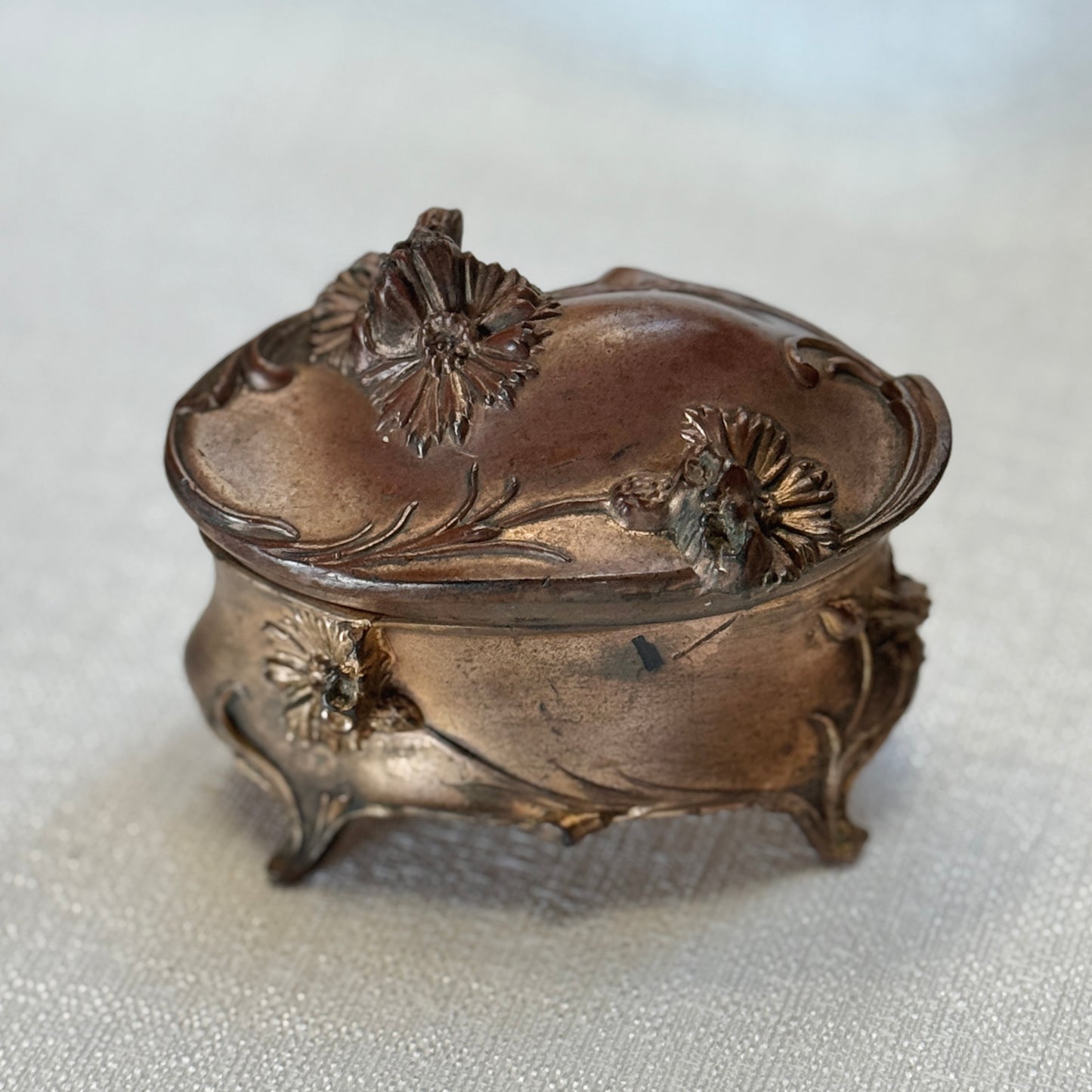 Heirloom jewelry box