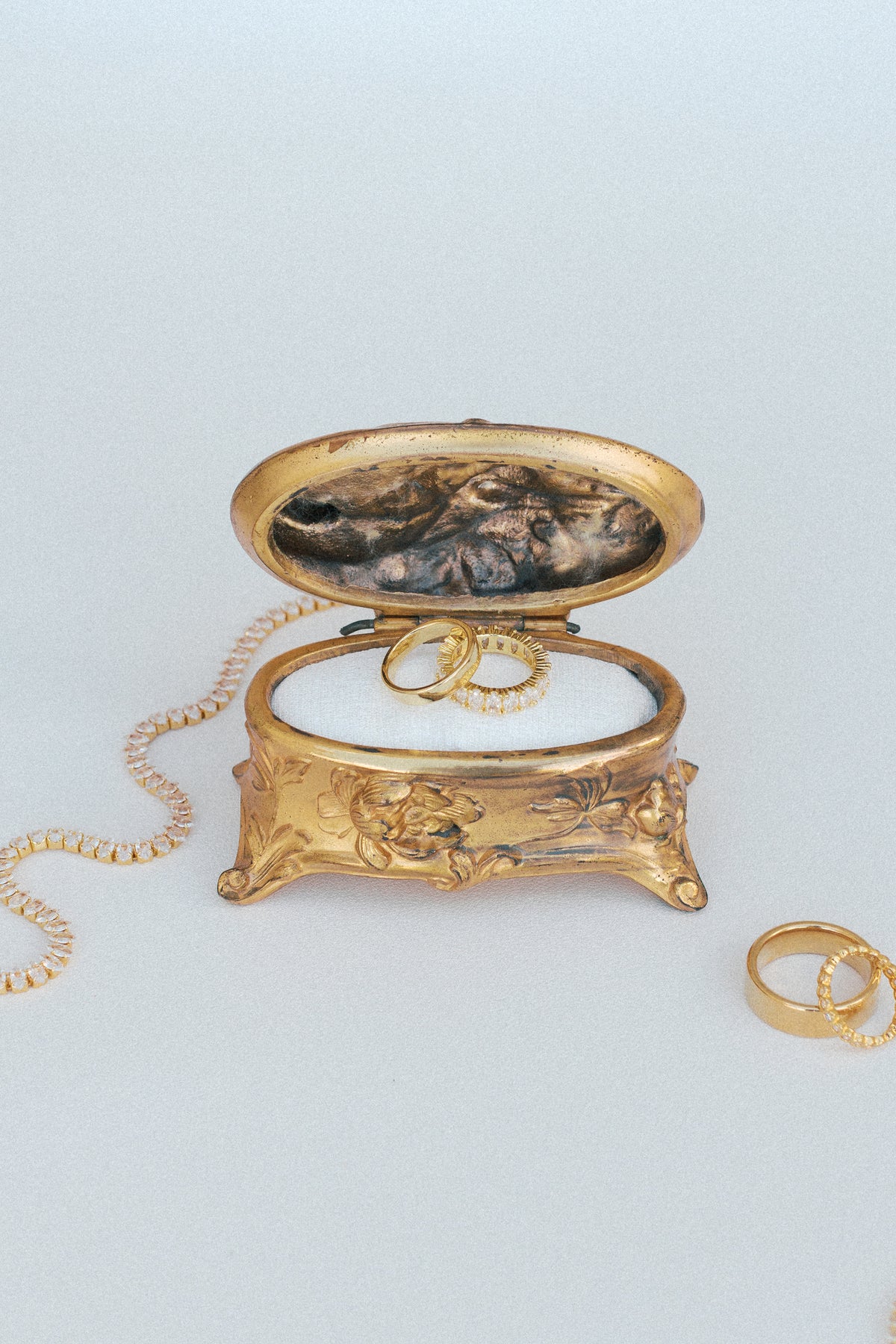 Heirloom jewelry box