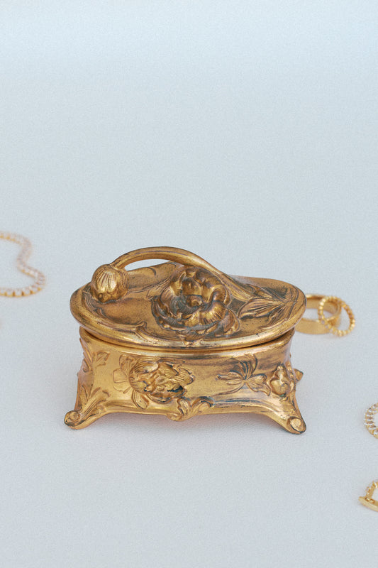 Heirloom jewelry box