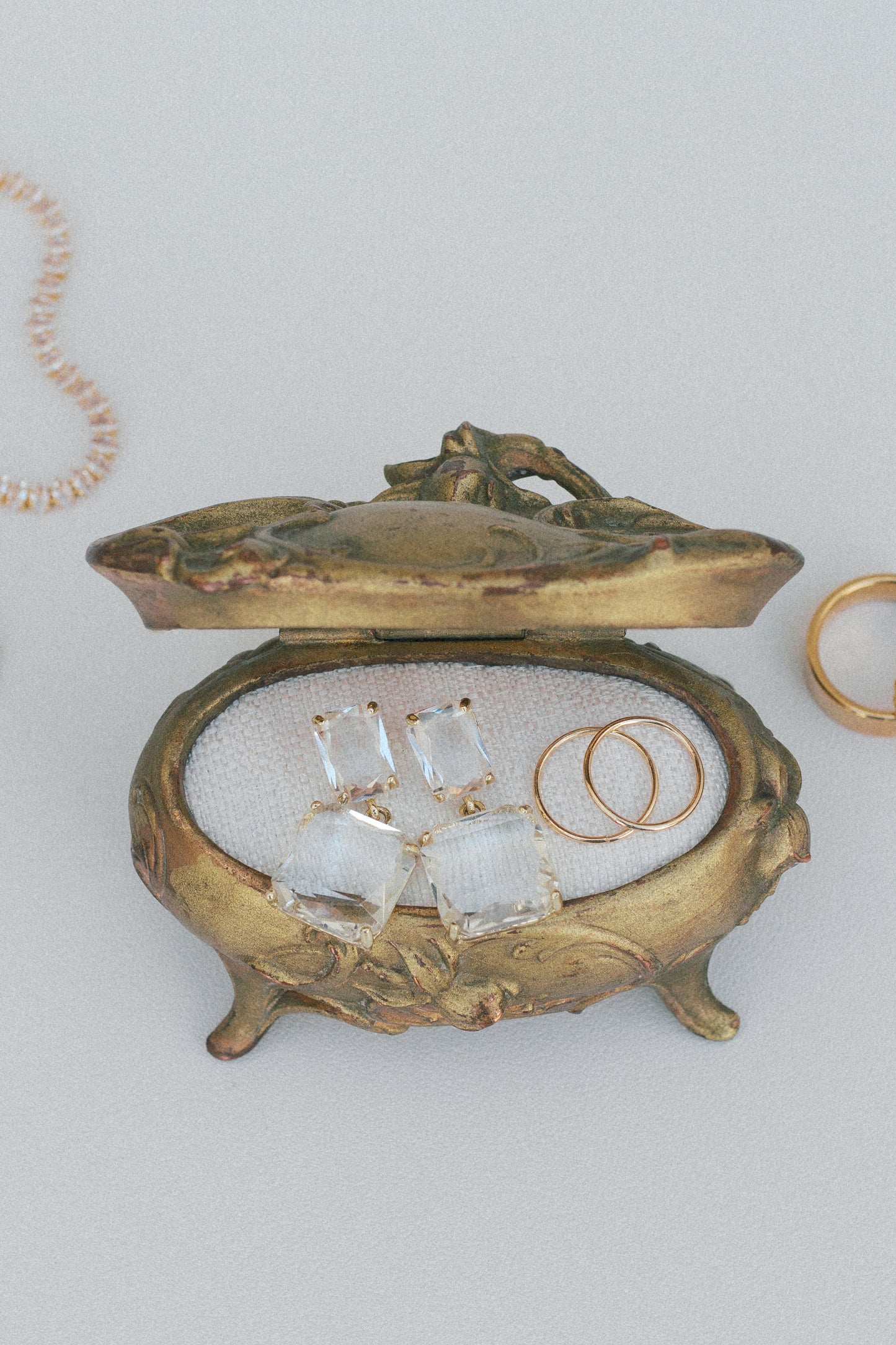 Heirloom jewelry box