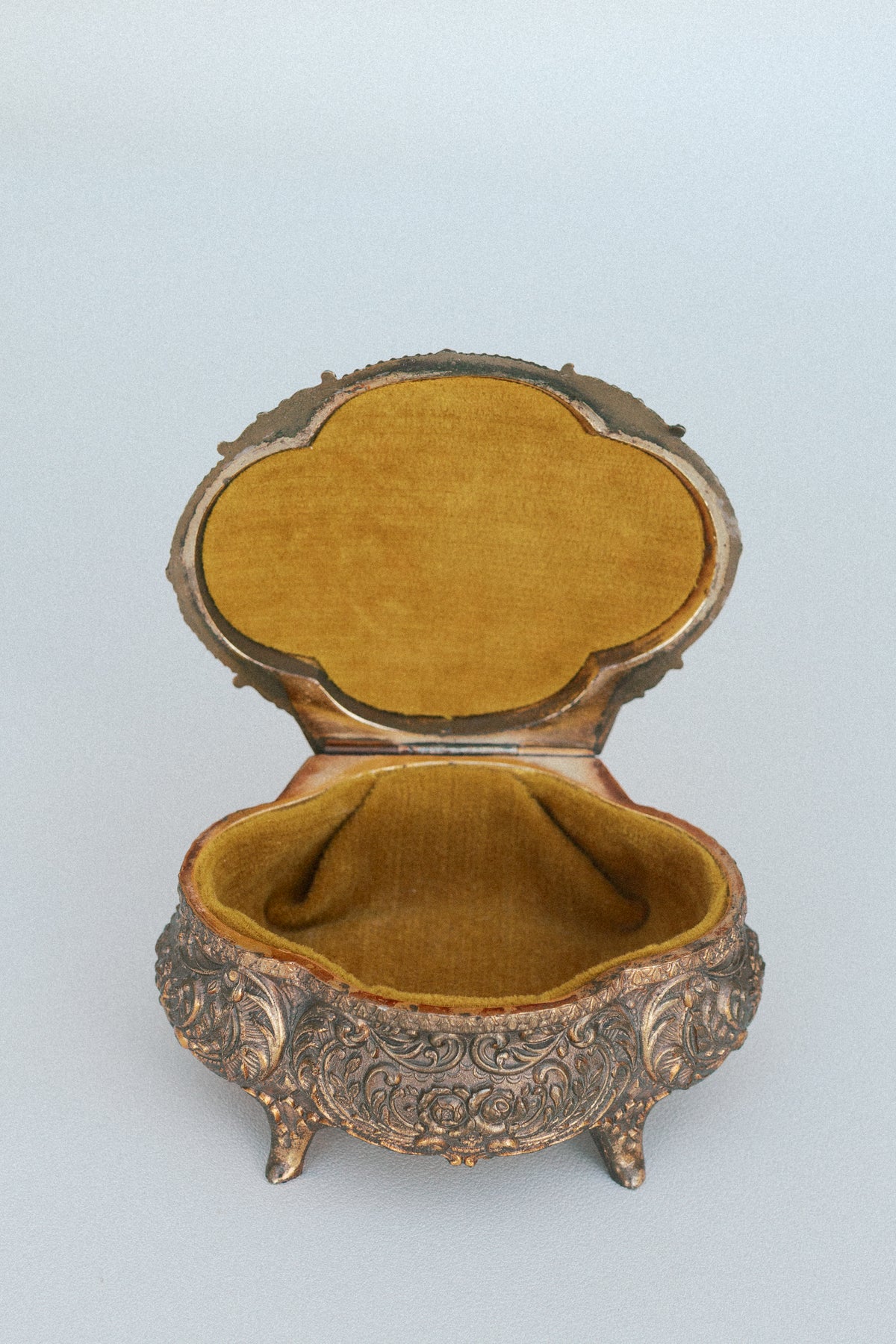 Heirloom jewelry box