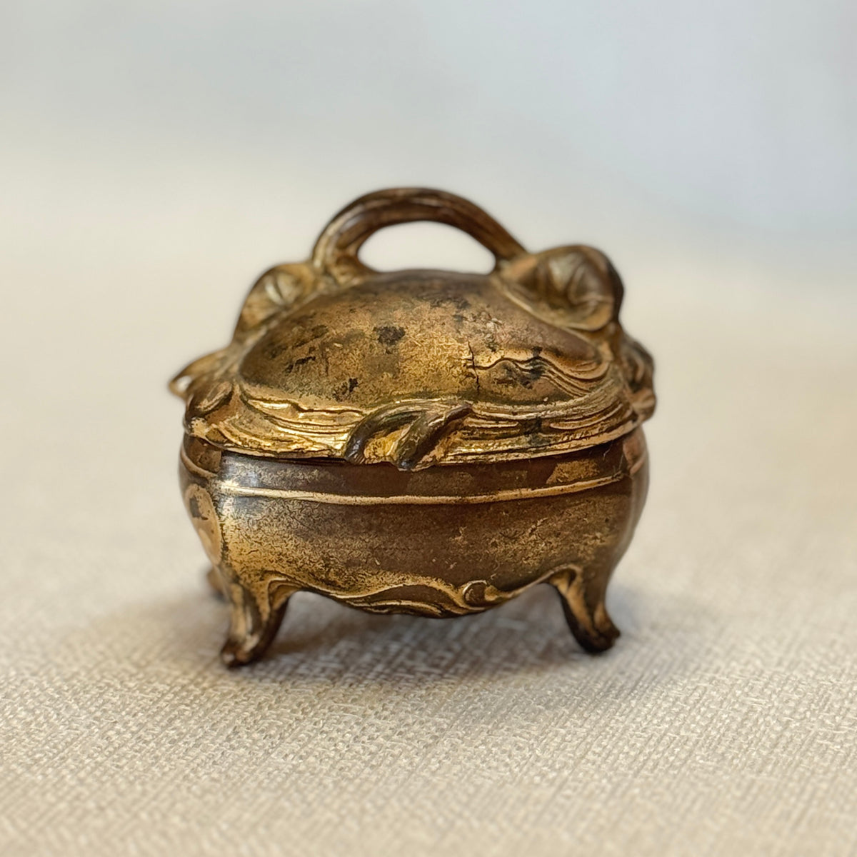 Heirloom jewelry box