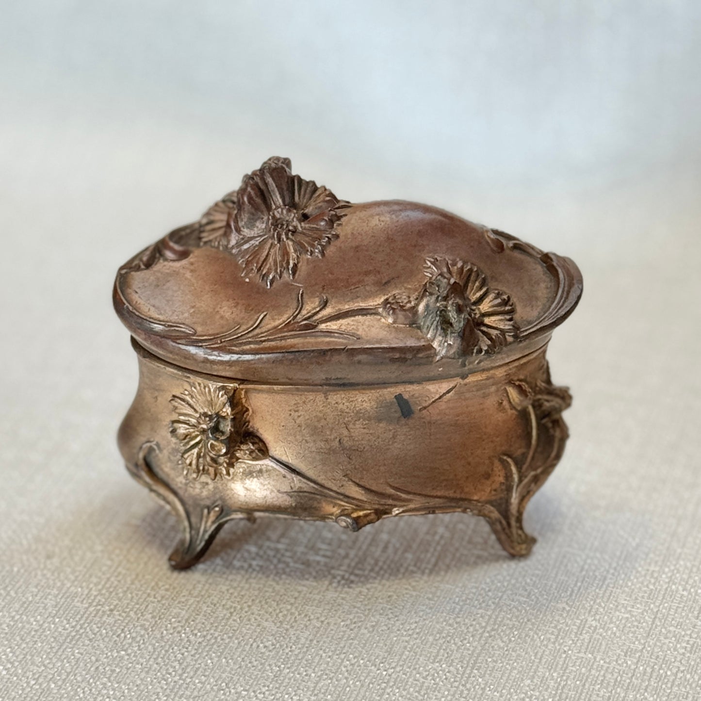 Heirloom jewelry box