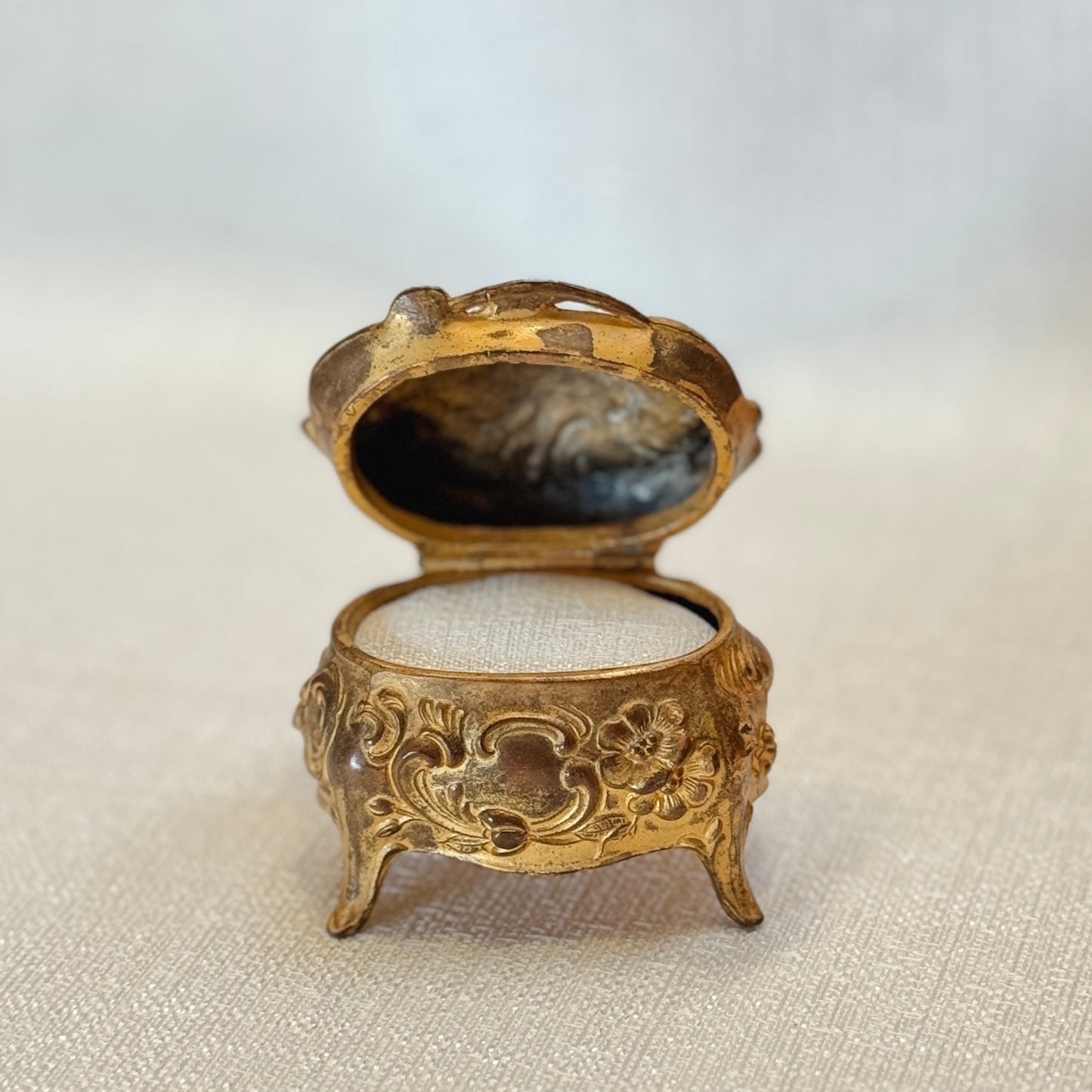 Heirloom jewelry box