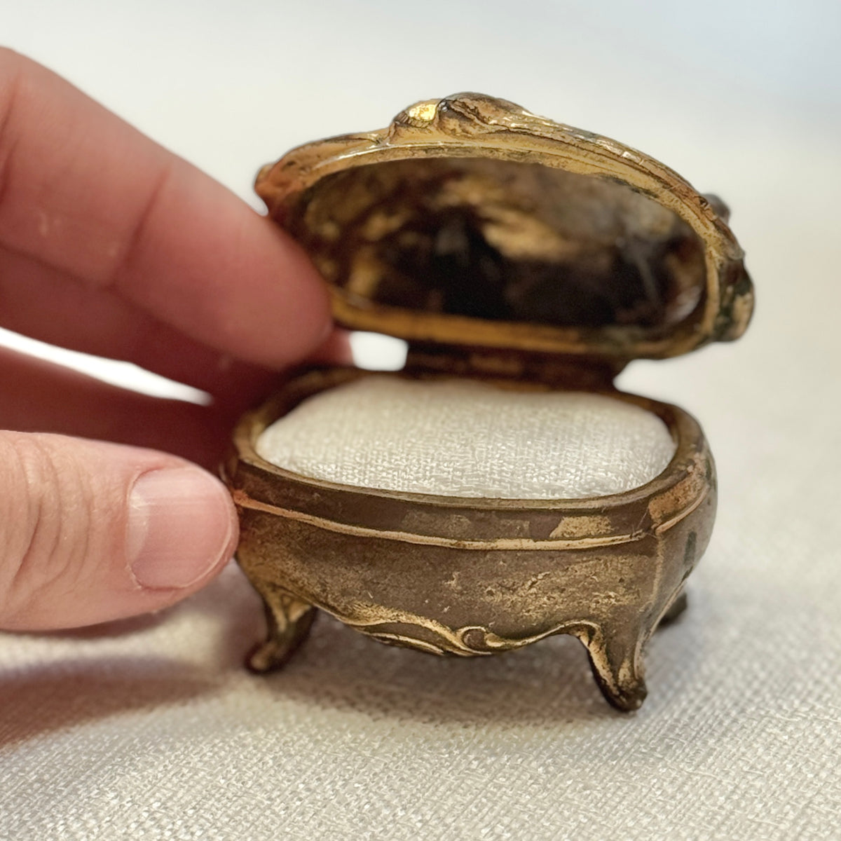 Heirloom jewelry box