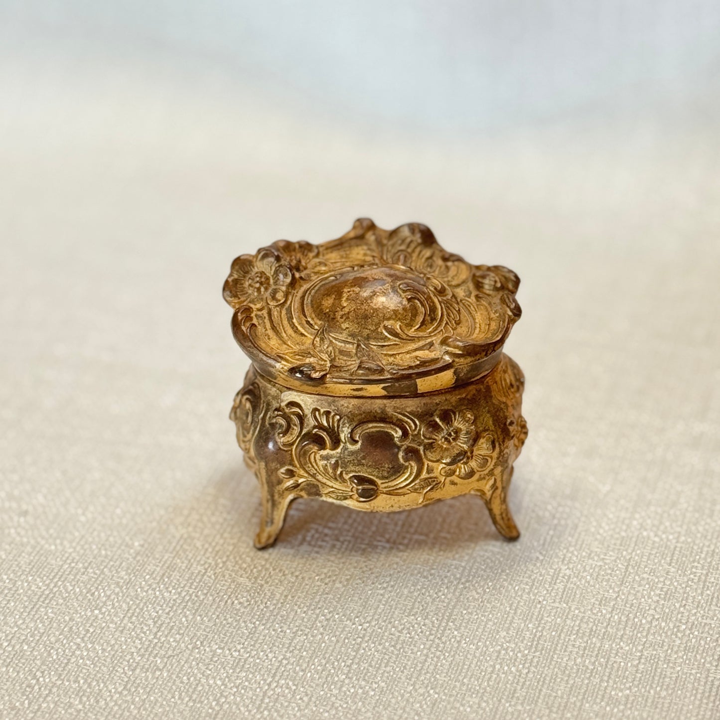Heirloom jewelry box