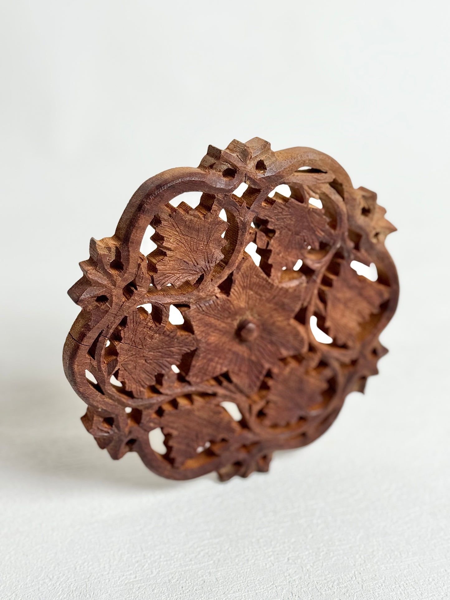 Vintage 1940s-50s Hand Carved Wood Trivet Maple Leaf Black Forest Style 6"