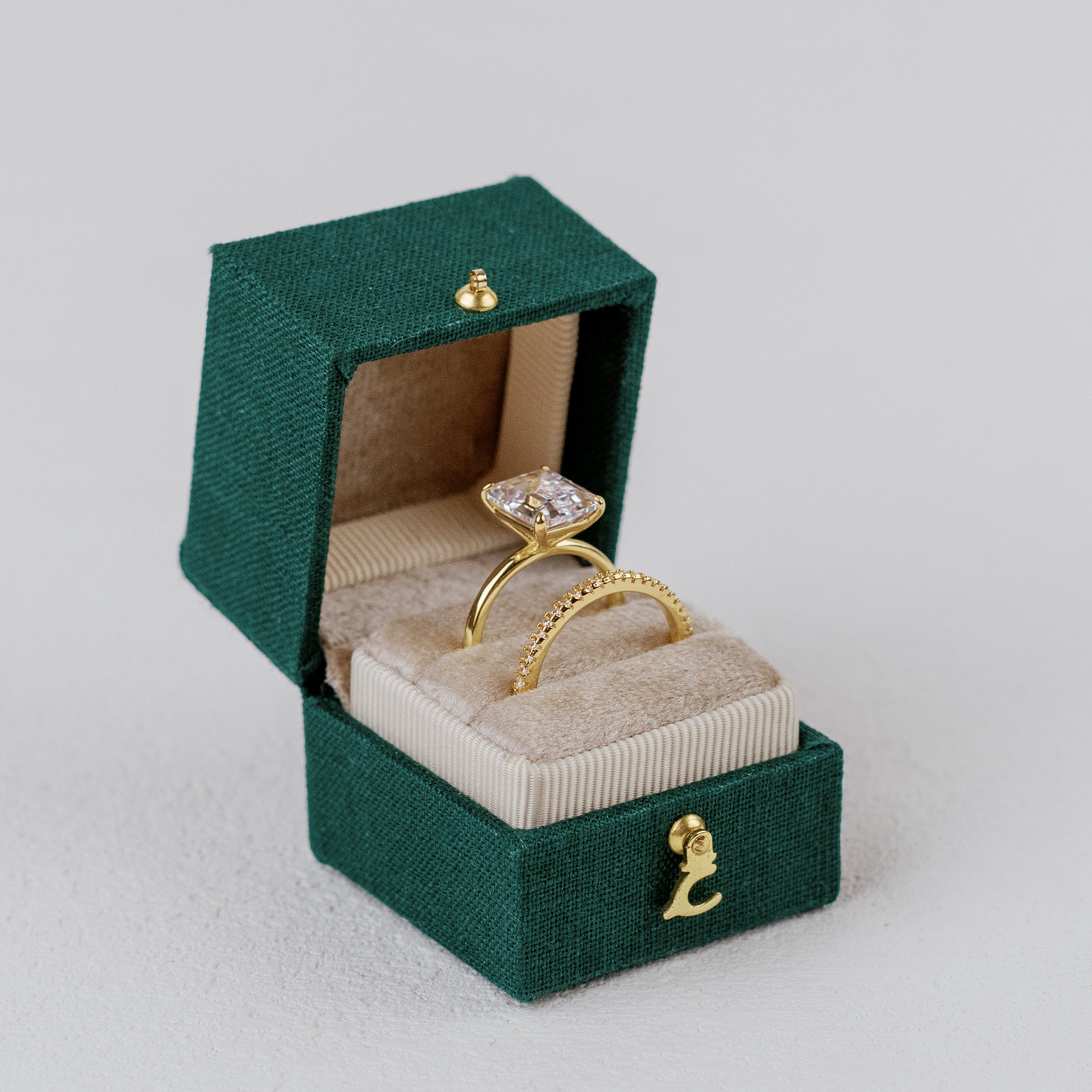 Emerald Georgian Square Ring Box – stylingarchives