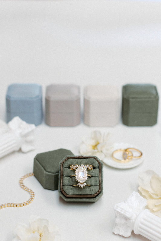Sage Heritage Linen Ring Box