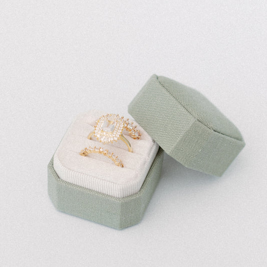 Light Sage and Dove Heritage Linen Ring Box (Copy)