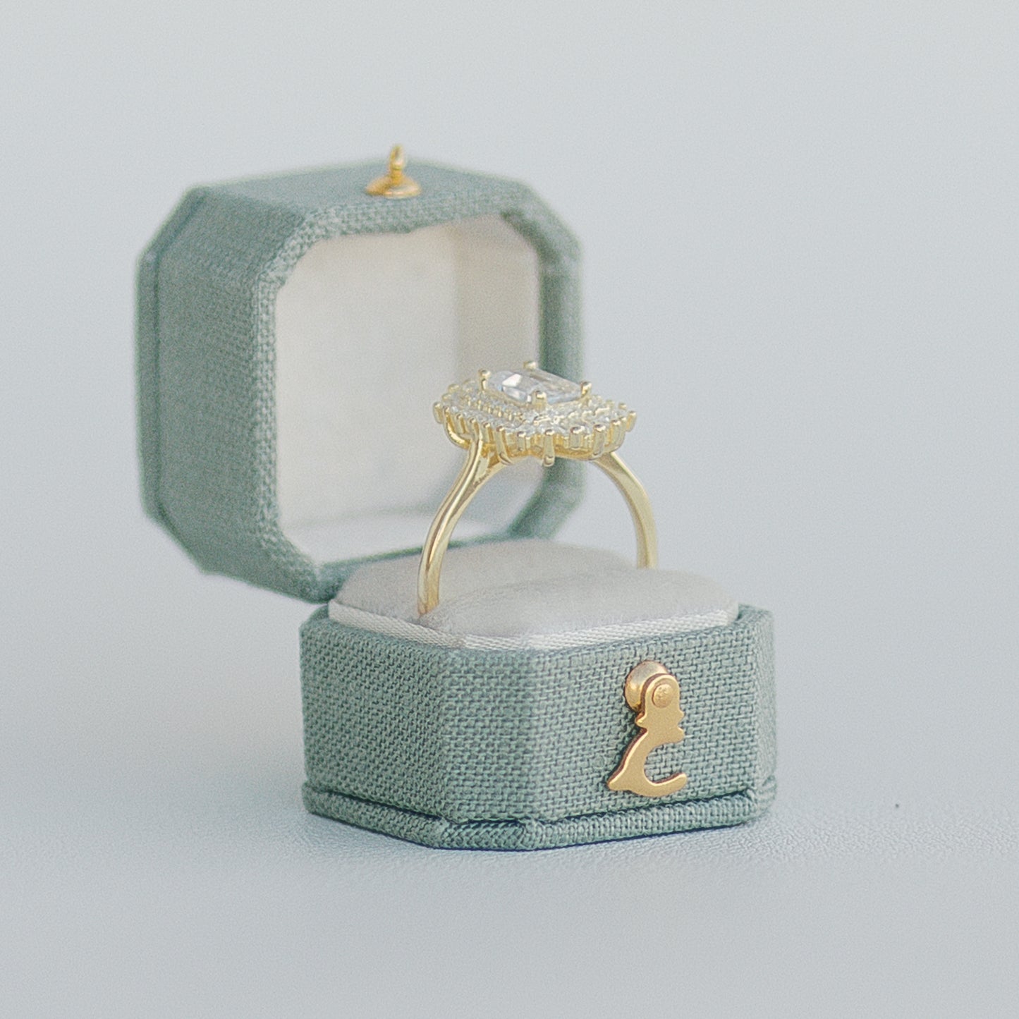 Light Sage & Fawn Radiant Georgian Ring Box