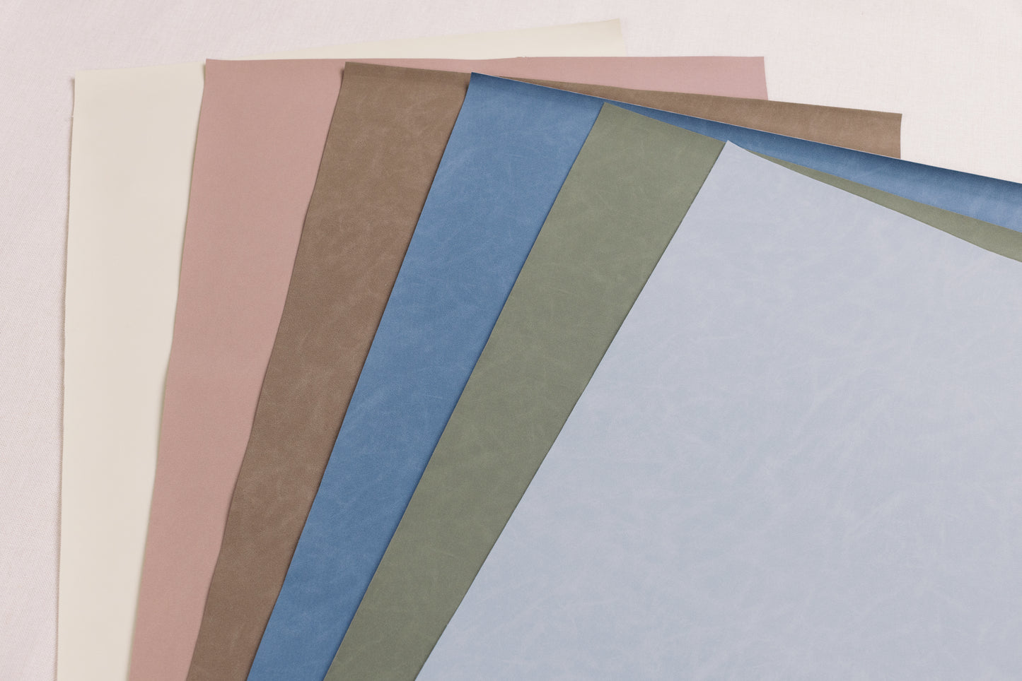 Stone Suede Rollable Styling Mat