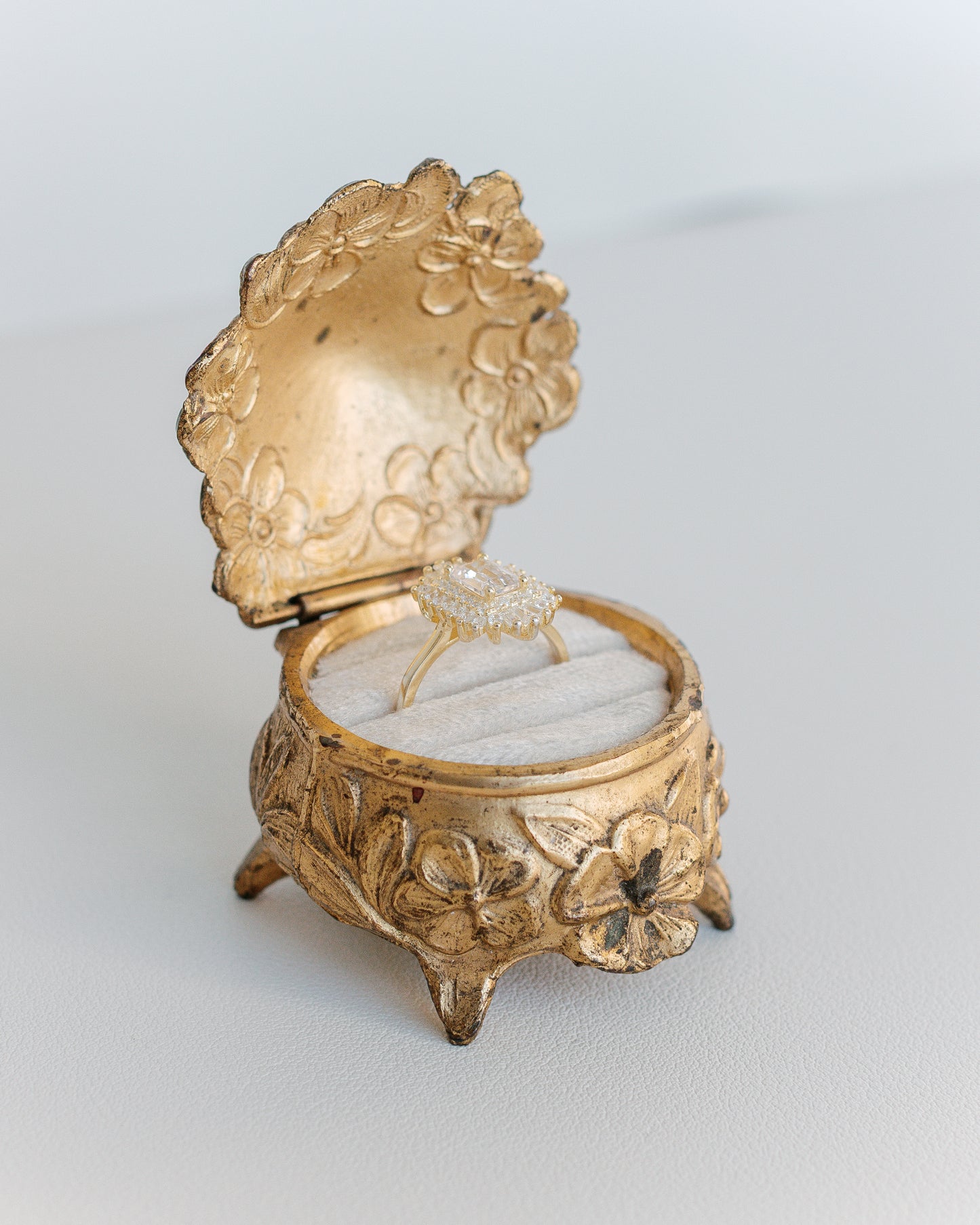 Vintage Jewelry Holder